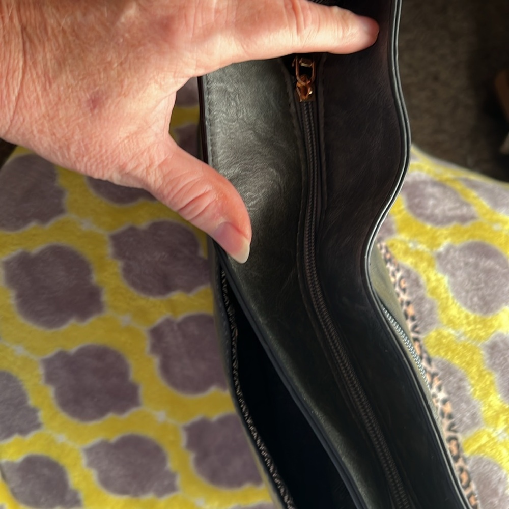 Handbag - Picture 4 of 7